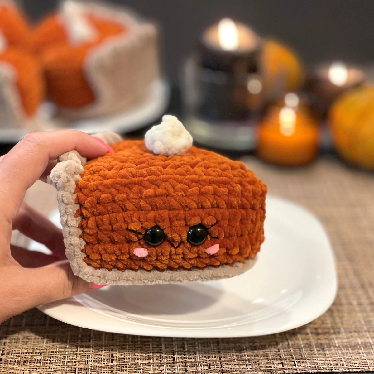 Pumpkin Pie Amigurumi – Low Sew Crochet Pattern PDF